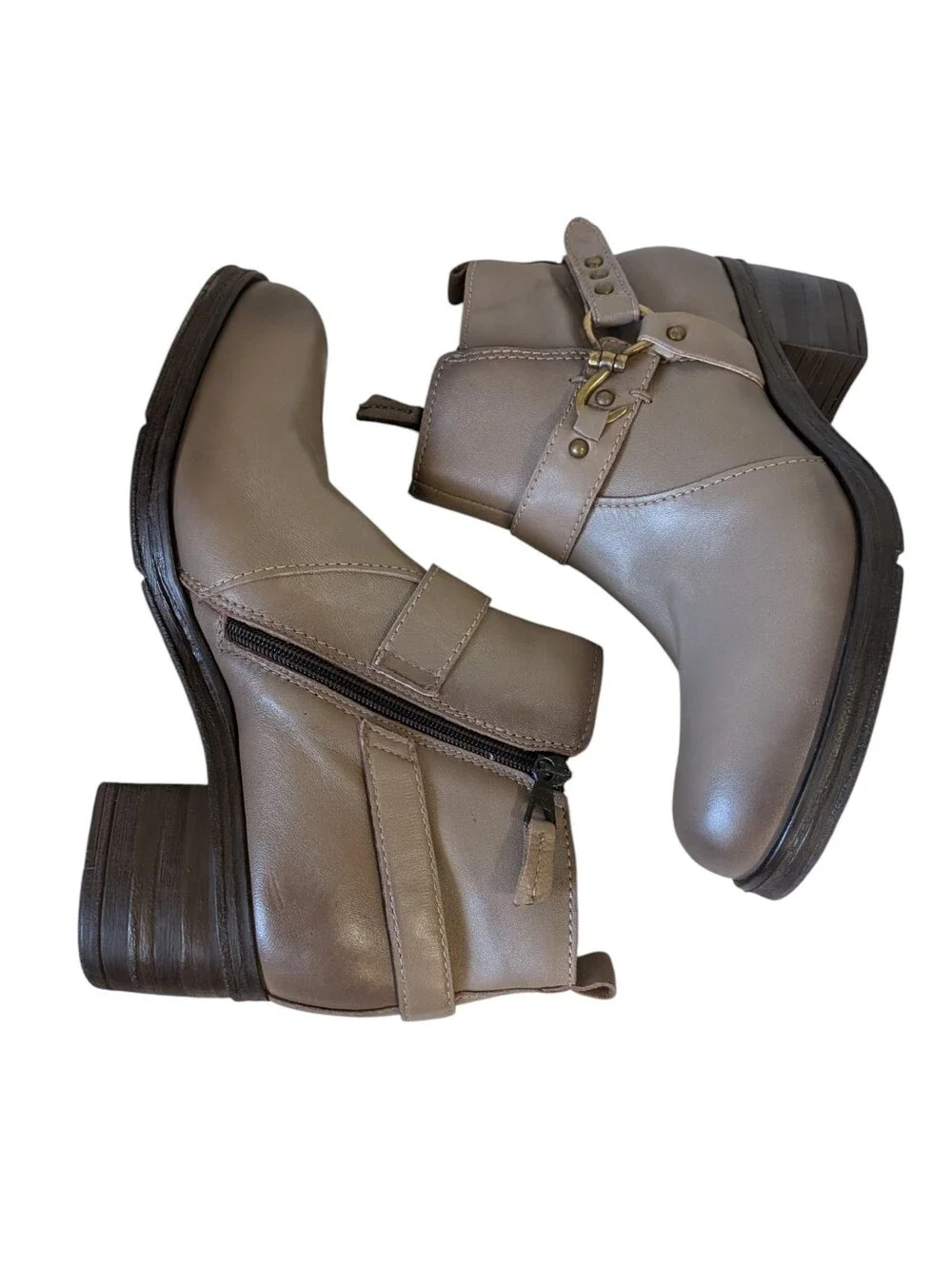 Miz Mooz Sydni Beige Taupe Leather Ankle Boot with Buckle Detail..Size 41/US 9.5